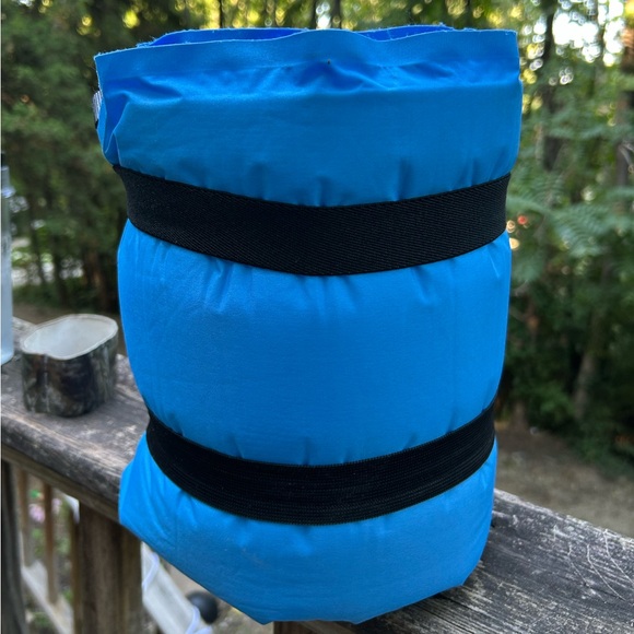 Kelty sleeping bag cushion - Picture 1 of 4